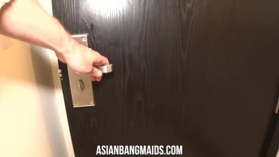Monger In Asia featuring hustler's impregnation scene