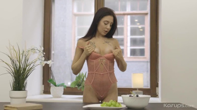 Unapproachable Usha at short hair porn