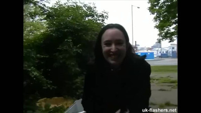 Pretty cocotte - public xxx - Uk-Flashers