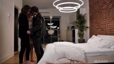 Teen Trios - side fuck clip