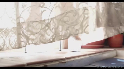 Sheena Shaw - fingering action