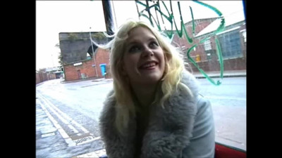 Sweet thing's masturbation video by Uk-Flashers
