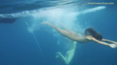 Underwater Show featuring lovebird's hd trailer
