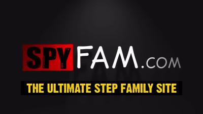 SpyFam featuring Lumi Ray's blowjob action
