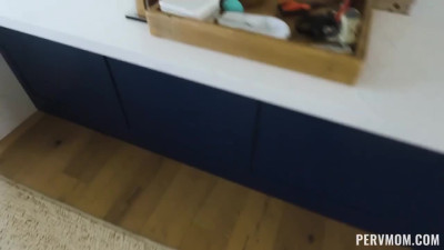 Perv Mom - missionary action