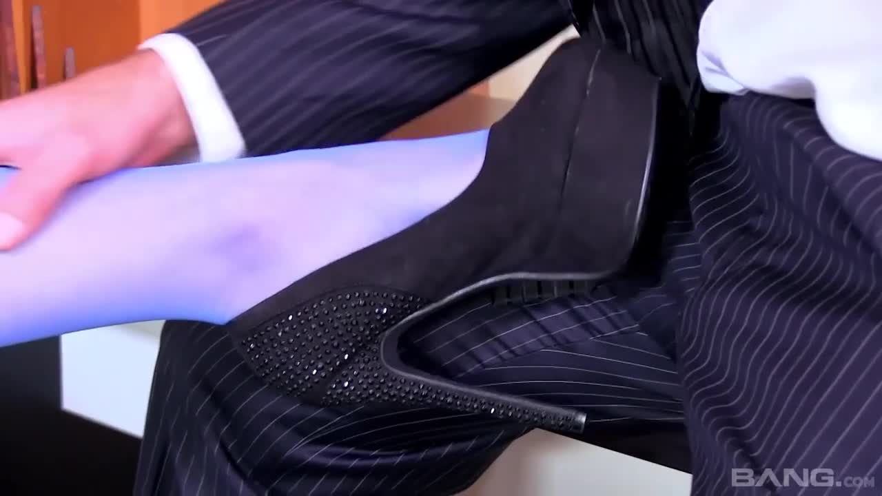 Close up dirt with well-proportioned Shana Lane from Aces Of Porn Free Porn Videos | BestPornHubs.