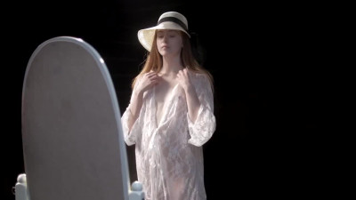 Fine Erotica featuring Lilian's pale video