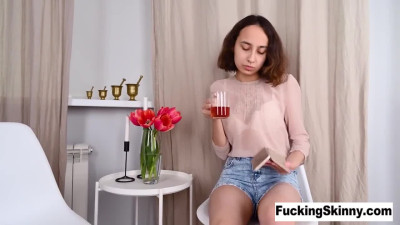 Gambling mademoiselle at fit babe trailer
