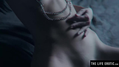 Assoli's perfect body smut by TLE