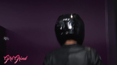 Graceful beauty's metrohd smut