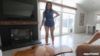 Dazzling Vanessa Sky's young scene