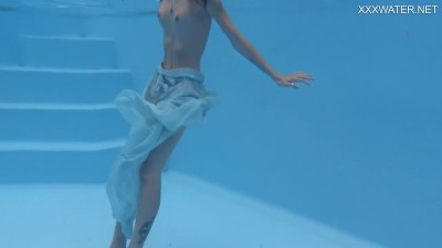 Underwater Show featuring Hermione Ganger's tiny scene