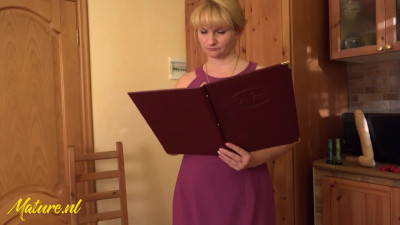 Solo female scene with gorgeous GF from Mature NL Solo