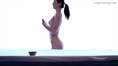 Watch voluptuous side chick's movie