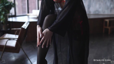 StasyQ - silicone tits video