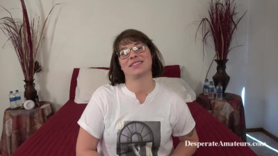Threesome action with sexy pornstar from Desperate Amateurs