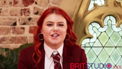 Brit Studio featuring Jasmine Brooks's solo female dirt