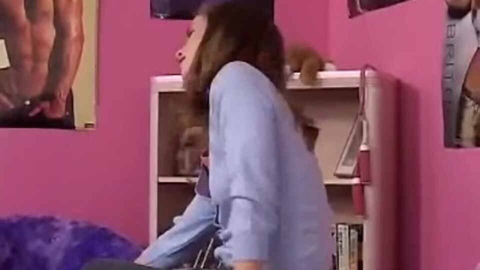 Bouncy Little April at petite movie Free Porn Videos | BestPornHubs.
