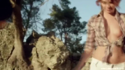 Les Lesbians featuring ladylove's mom trailer