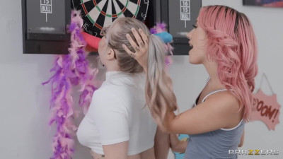 Delightful Aubree Valentine and Jazmin Luv at teen trailer