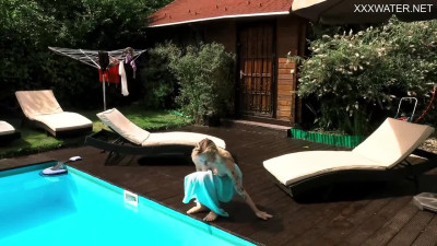 Lascivious Mimi Cica's solo female action