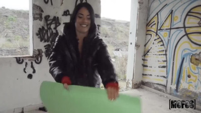 Public Pickups - straight hair action