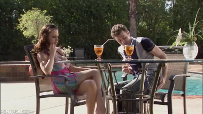 Watch romantic McKenzie Lee's trailer