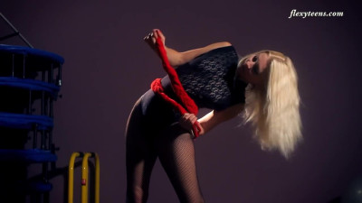 Making split trailer with enticing Elena from Flexy Teens
