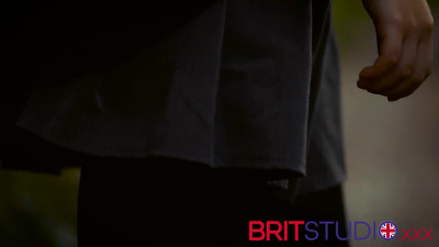 Fucking machine xxx with wonderful baby from Brit Studio