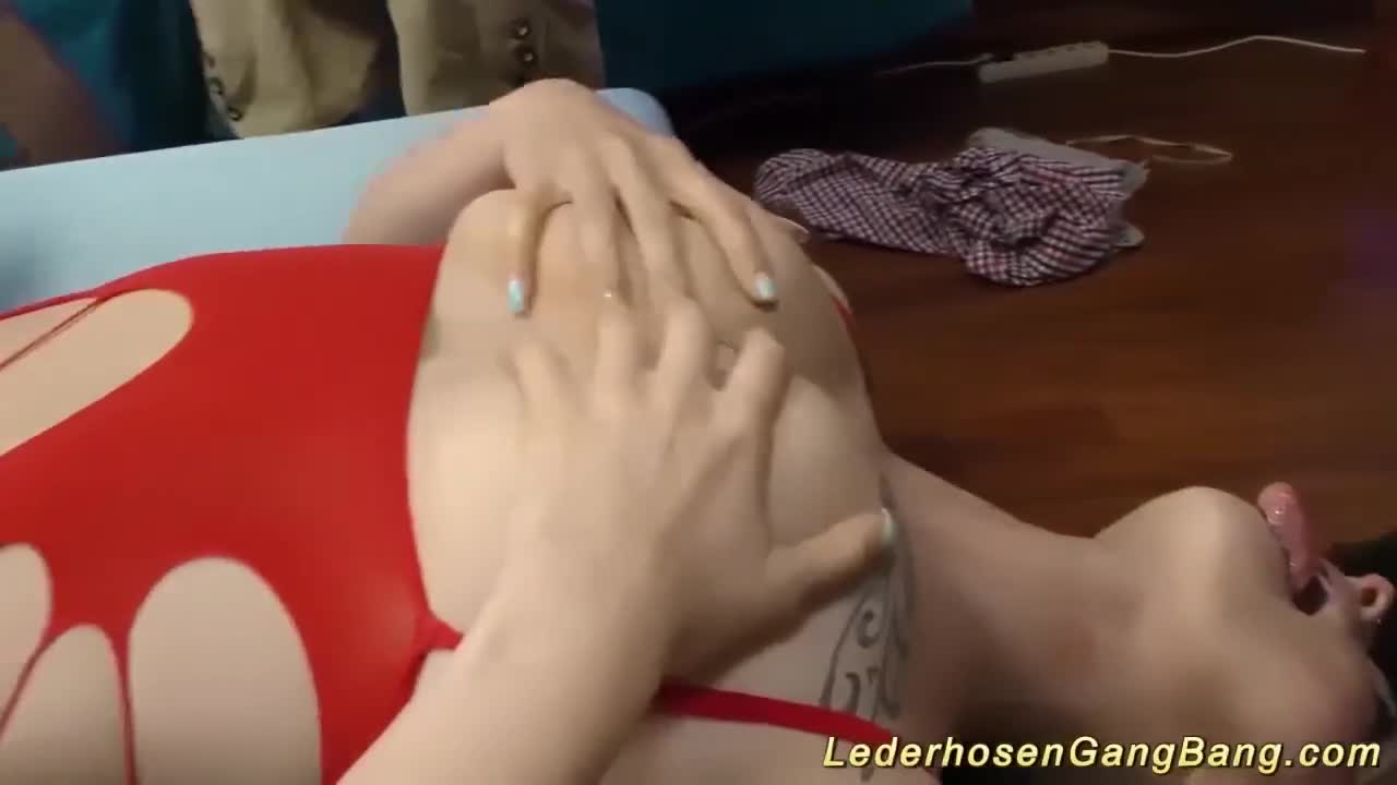 Freely Mia Bitch's gagging clip Free Porn Videos | BestPornHubs.