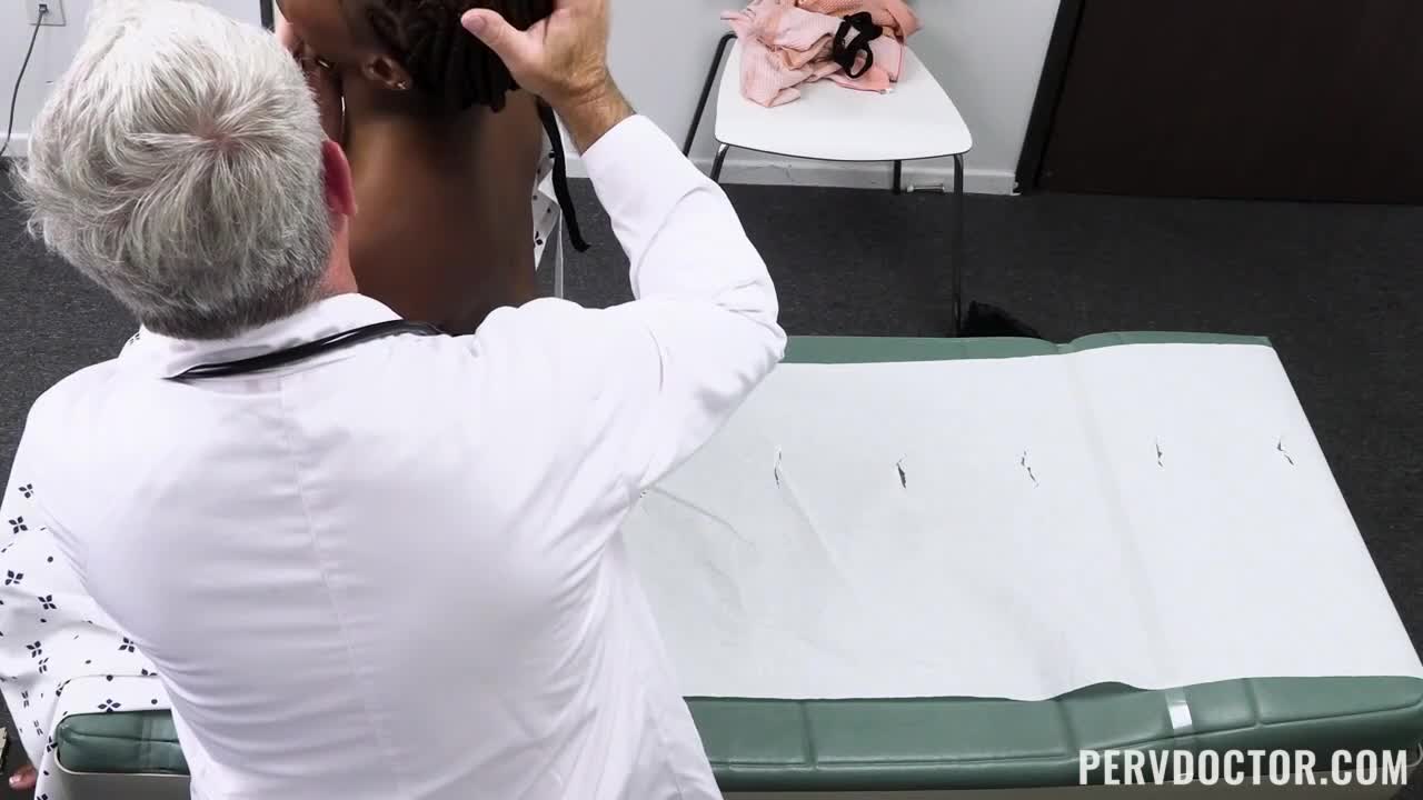 Perv Doctor featuring Jessica Ryan and Amari Anne's big cock smut Free Porn Videos | BestPornHubs.