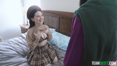 Exxxtra Small featuring Lily Thot's young scene