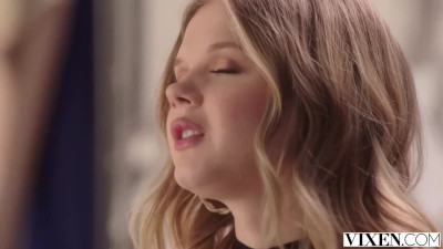 Extravagant Coco Lovelock - pornstar clip - Vixen