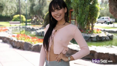 Bonny floozy's public sex