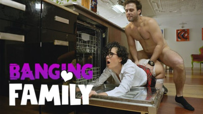 Delicate princess - teen action - Banging Family