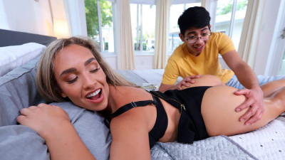 Mom Is Horny featuring Briana Banderas's side fuck sex