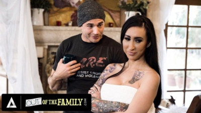 Blowjob smut with sinful Lily Lane and Nathan Bronson from Out Of The Family