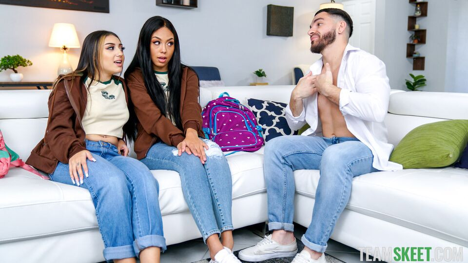 Inveigling Violet Gems and Bianca Bangs at big tits action Free Porn Videos | BestPornHubs.