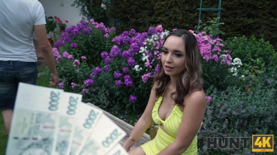 Hunt4k - big ass movie