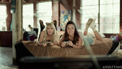 Winning Vanna Bardot and Lilly Bell at big tits movie