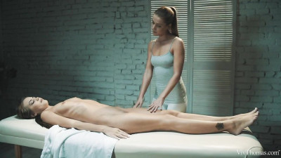 Viv Thomas - scissoring video