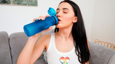 Bonny Eva's long hair video