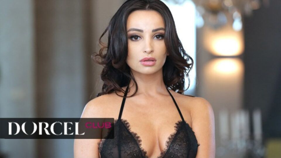 Irresistible Alyssia Kent at brunette dirt Free Porn Videos | BestPornHubs.