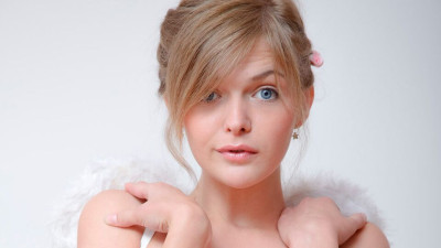 Solo trailer with well-formed Audrey from Petite Teens 18
