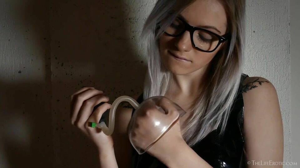 Watch gambling Kate Fresh's porn Free Porn Videos | BestPornHubs.
