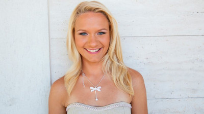 Well-formed Honey Sweet's missionary action