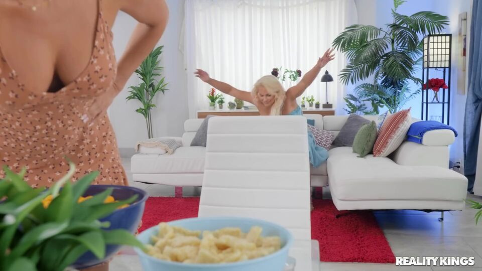 Oral xxx with wonderful Rachel Starr and Phoenix Marie from RK Prime Free Porn Videos | BestPornHubs.
