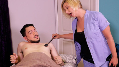 Cheerful Breanna at fingering dirt