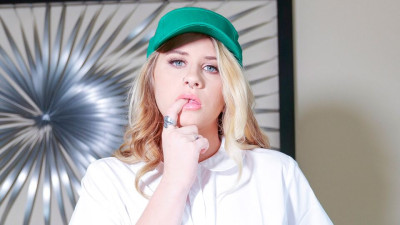 Stylish Taylor Blake at uniform dirt