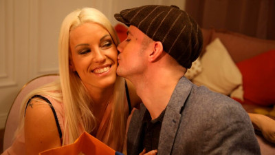 Watch emotional Blanche Bradburry's video